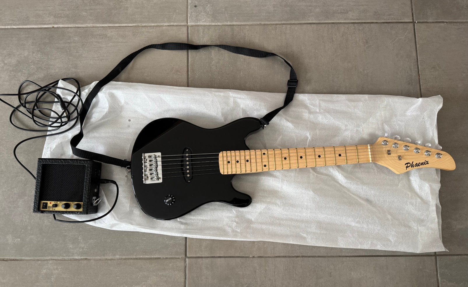 Kinder elektrische gitaar met versterker, Muziek en Instrumenten, Ophalen, Nieuw, Overige merken, Met versterker