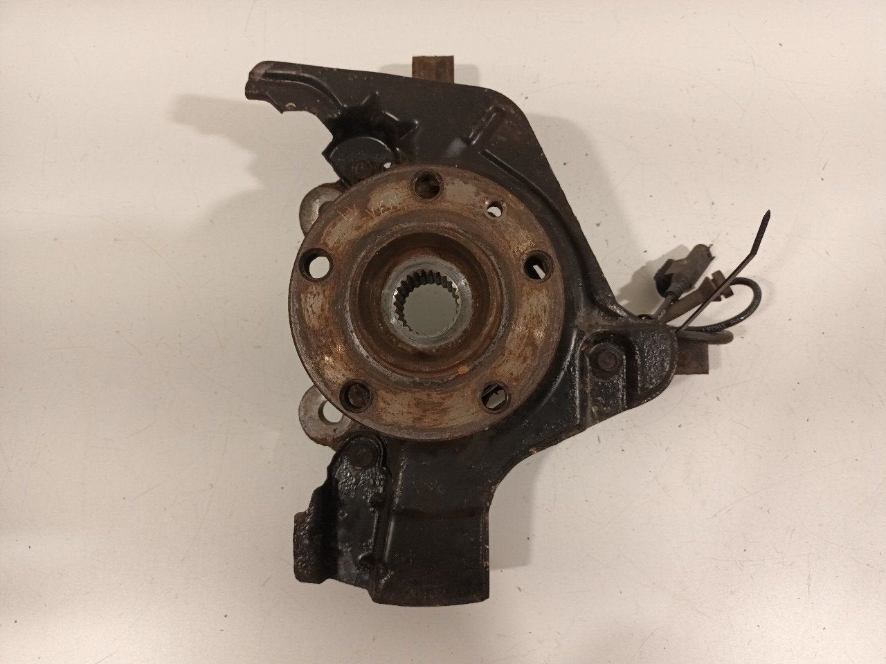 Wielnaaf links voor Opel Combo, Onderdelen@venauto.nl, Van der Ven Autorecycling B.V., Ettenseweg 76, 4706 PB Roosendaal, The Netherlands