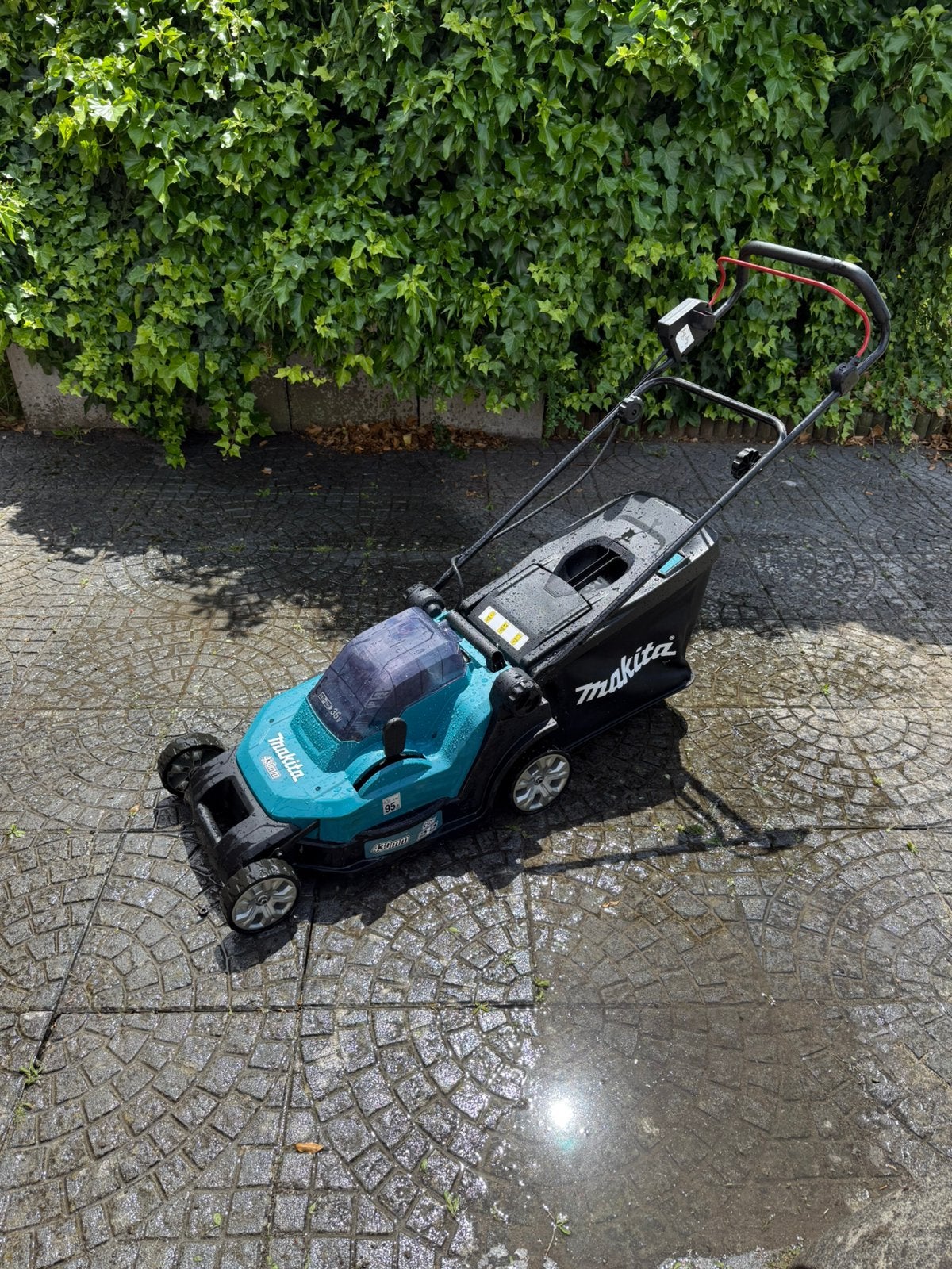 Makita DLM432Z grasmaaier, Ophalen, Zo goed als nieuw