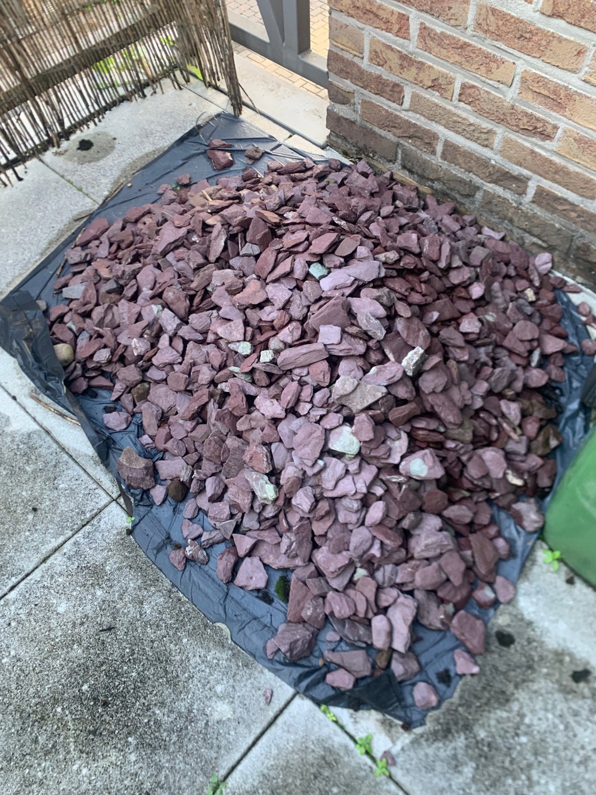 Paarse grote kiezel, Tuin en Terras, Ophalen, Gebruikt, Paars, Kei