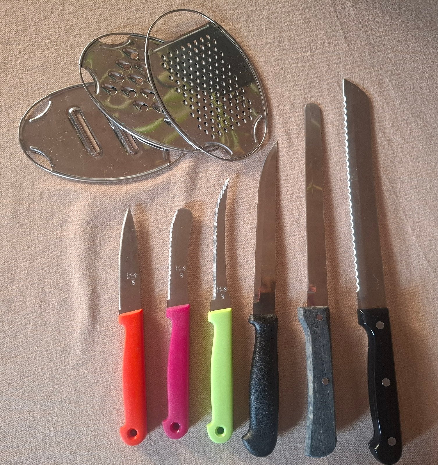 Div. messen & raspen, Maison & Meubles, Enlèvement, Comme neuf, Couverts individuels, Couteau de cuisine
