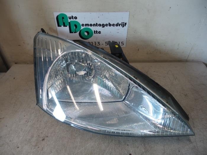 Koplamp rechts van een Ford Focus (Focus 98-), Gebruikt, -, -, Ophalen of Verzenden