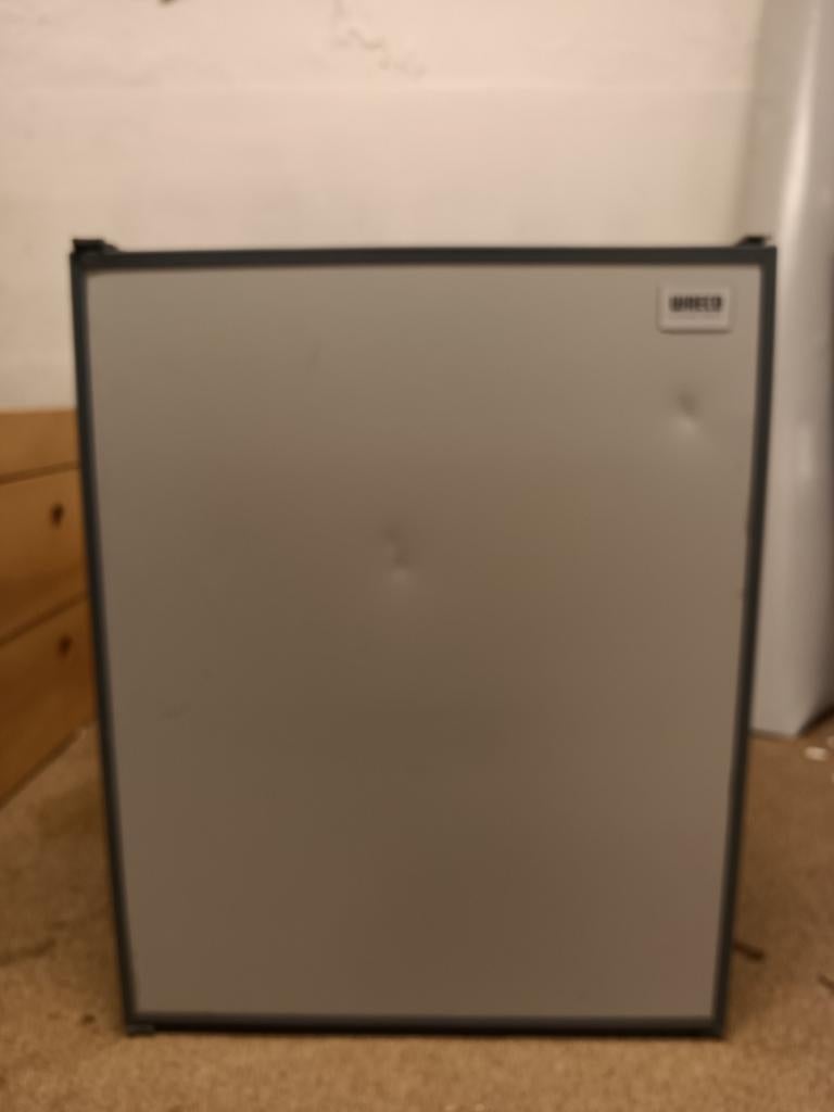 12v koelkast WAECO inbouw met vriesvak, Minder dan 75 liter, Ophalen, Nieuw, Met vriesvak
