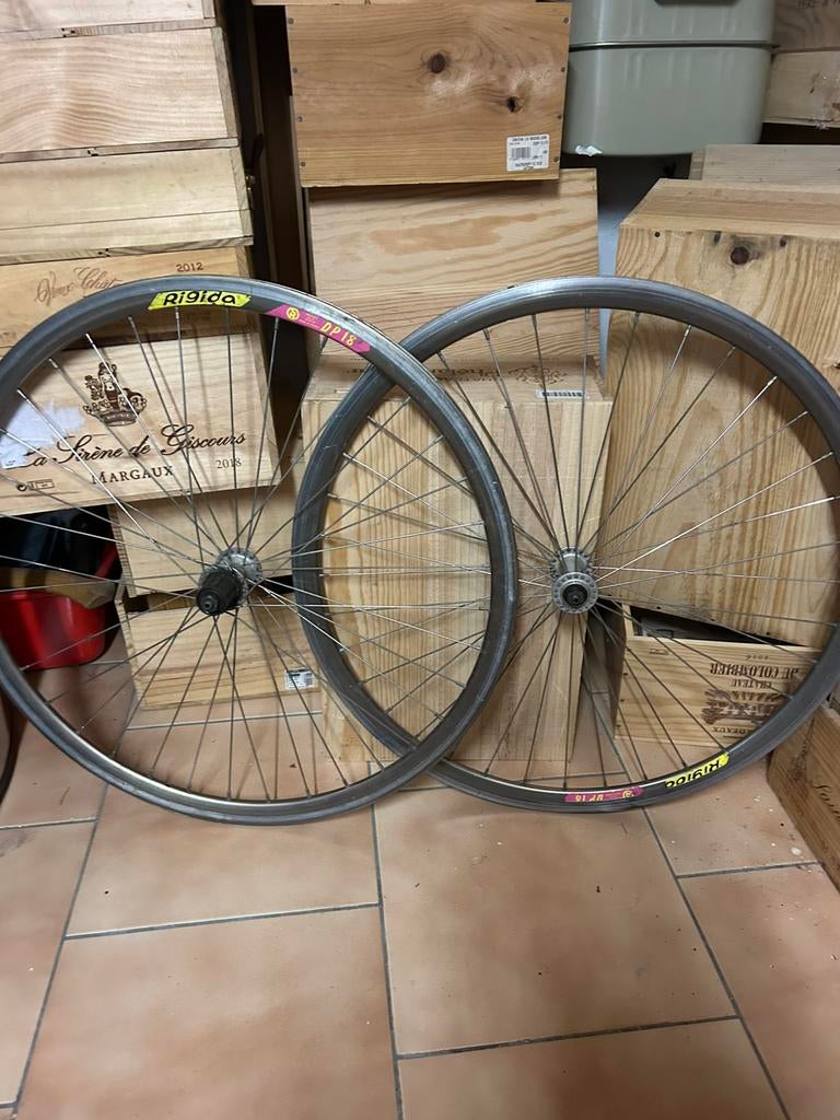 Plusieurs paire de roue de vélo, Fietsen en Brommers, Fietsonderdelen, Gebruikt, Wiel, Ophalen of Verzenden
