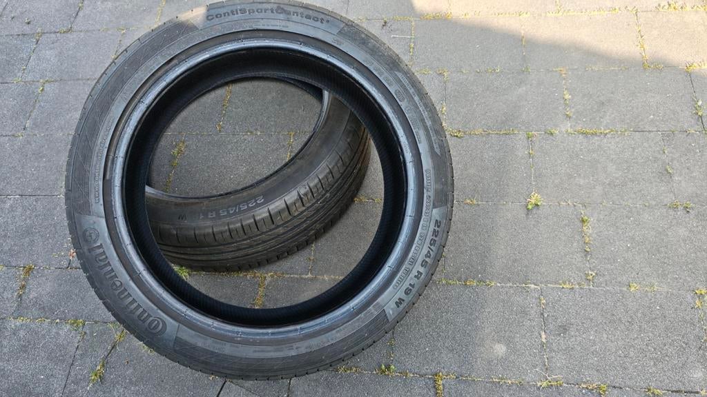 2 Continental zomerbanden 225/45 R19 2254519 22545R19, 19 inch, Gebruikt, Ophalen of Verzenden, Band(en)