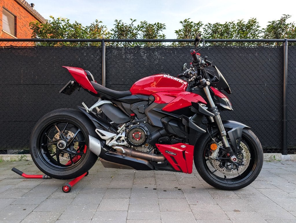 Ducati Streetfighter V2, 2 cilinders, Traction Control, Motorrijbewijs A, Gebruikt