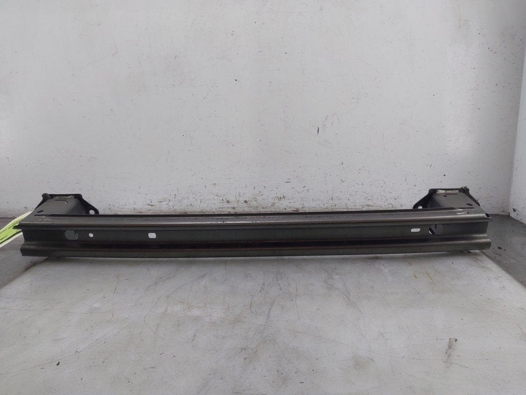 CADRE DE PARE CHOC ARRIÈRE Yaris IV (P21 / PA1 / PH1), Autos : Pièces & Accessoires, Kundenbetreuung@toyota.de, Toyota, Utilisé