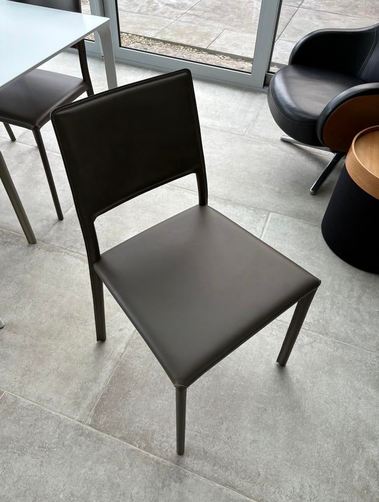 Vier design stoelen Hulsta Now, Comme neuf, Enlèvement, Cuir, Quatre