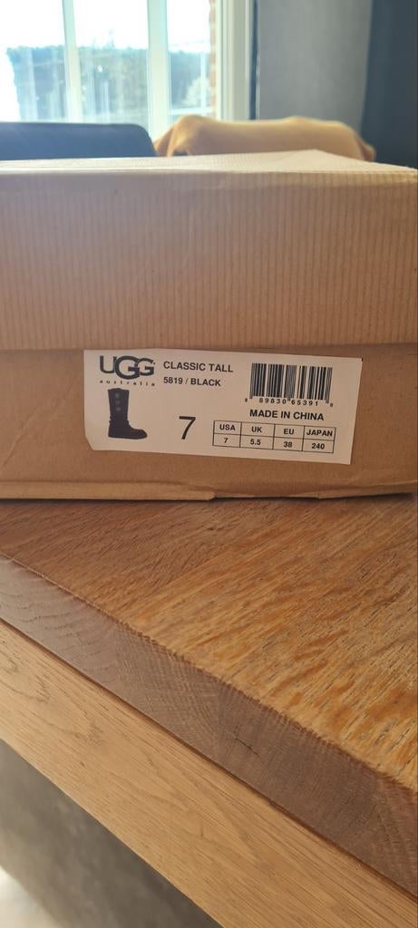 UGG, Kleding | Dames, Schoenen, Ophalen of Verzenden, Zwart