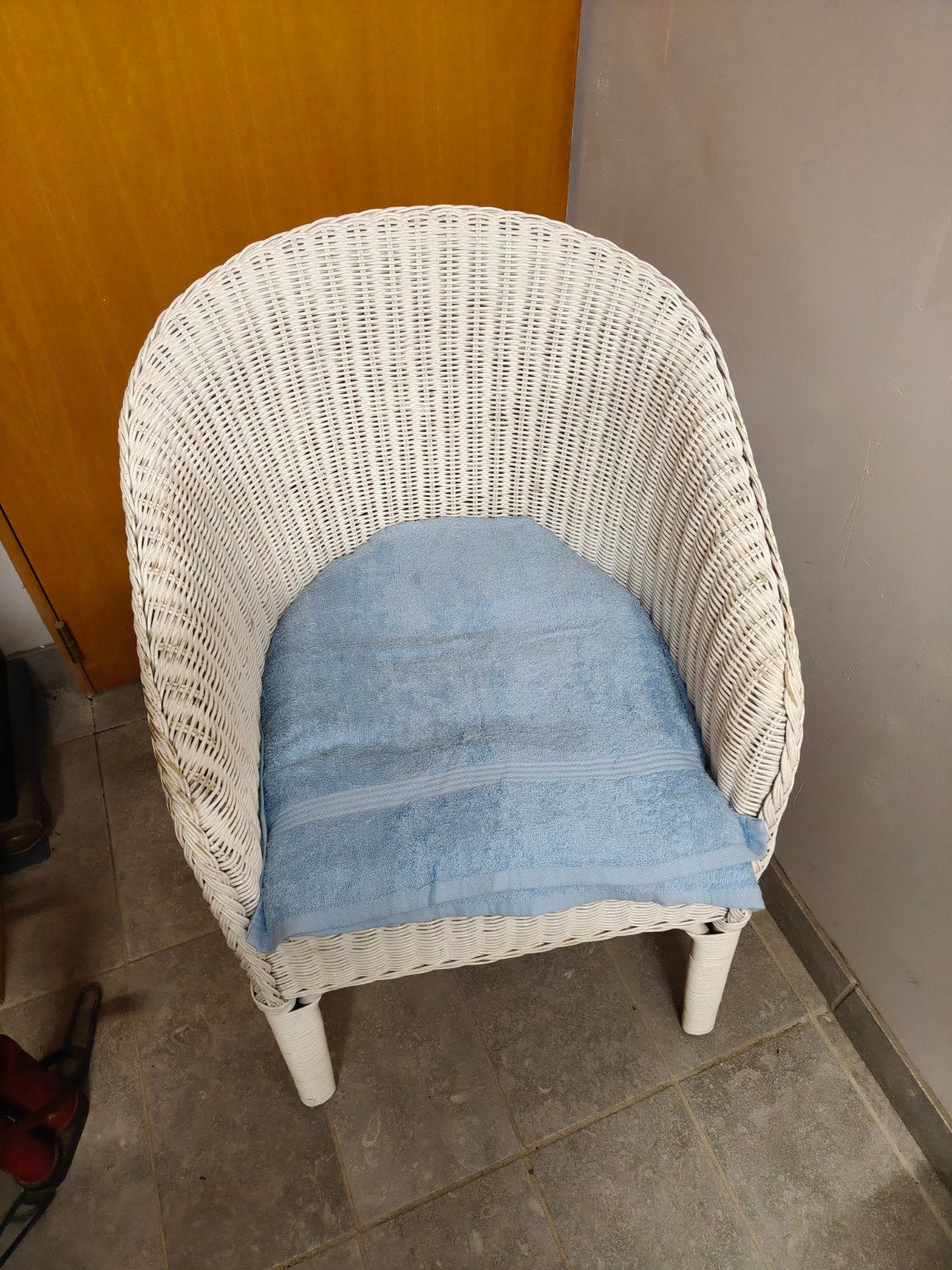 witte stro stoel, Enlèvement, Utilisé, Chaise(s)