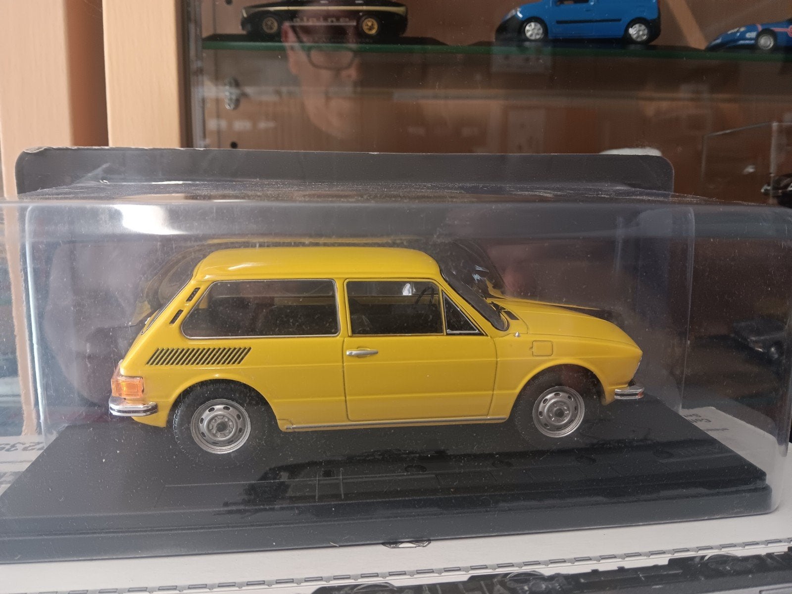 Volkswagen Brasilia miniature 1/24, Hobby & Loisirs créatifs, Enlèvement ou Envoi
