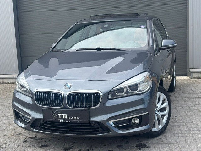 BMW 218I pano dak 44.000km, Auto's, Monovolume, https://public.car-pass.be/vhr/3bebc1d5-29f9-4bd4-9a60-c96d97e4f847, Bedrijf, 5 zetels