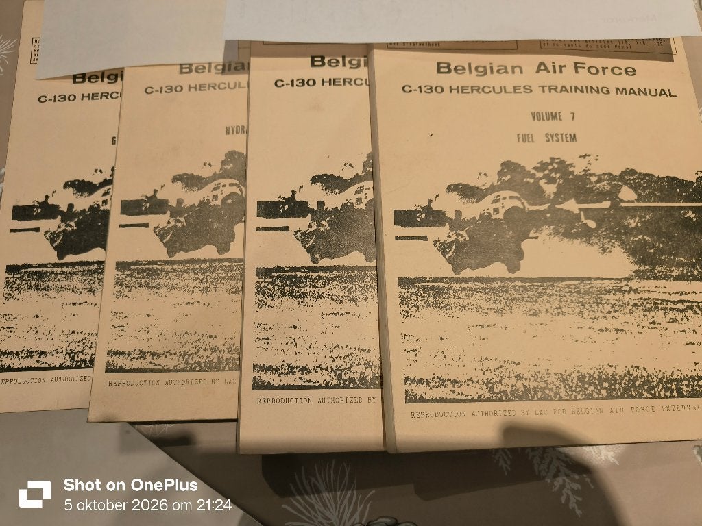 Belgian Air Force C-130 Hercules Training Manual, Enlèvement, Armée de l'air, Livre ou Revue