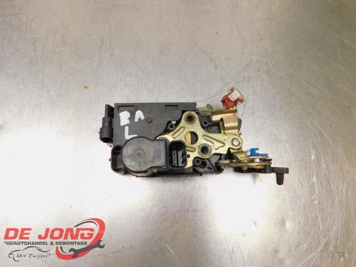 Serrure portière mécanique 4portes arrière gauche d'un Ss, -, 3 mois de garantie, Utilisé, SsangYong
