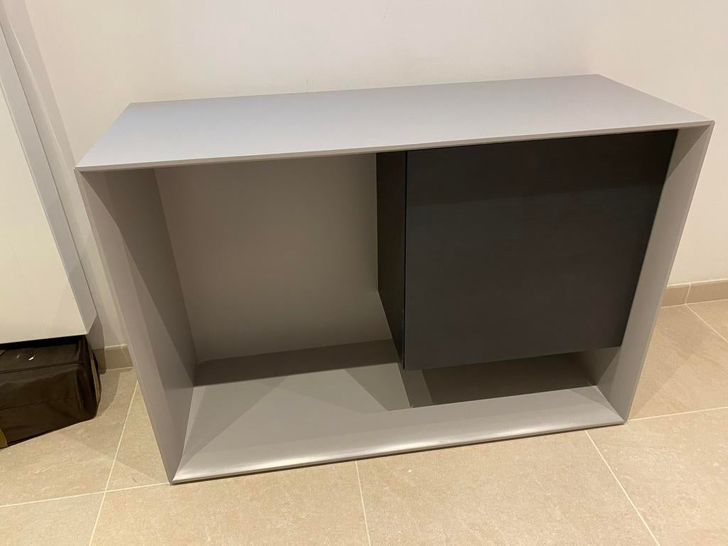 Design dressoir, Ophalen
