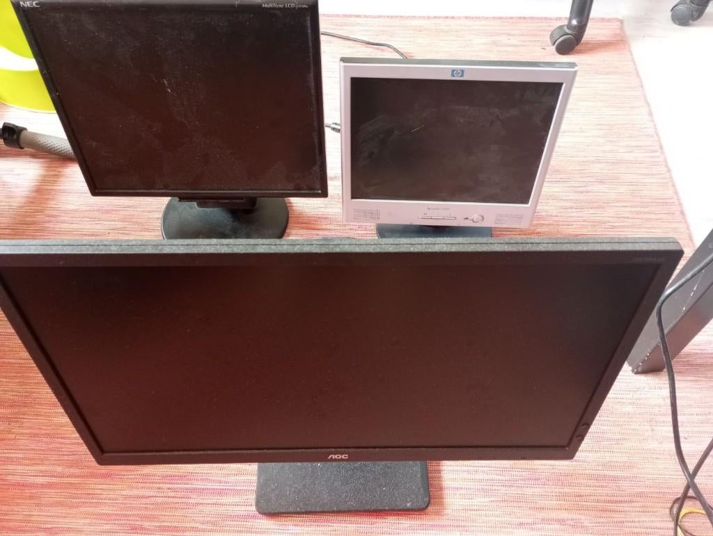 Monitor., Computers en Software, Gebruikt, HDD, Ophalen of Verzenden, Azerty