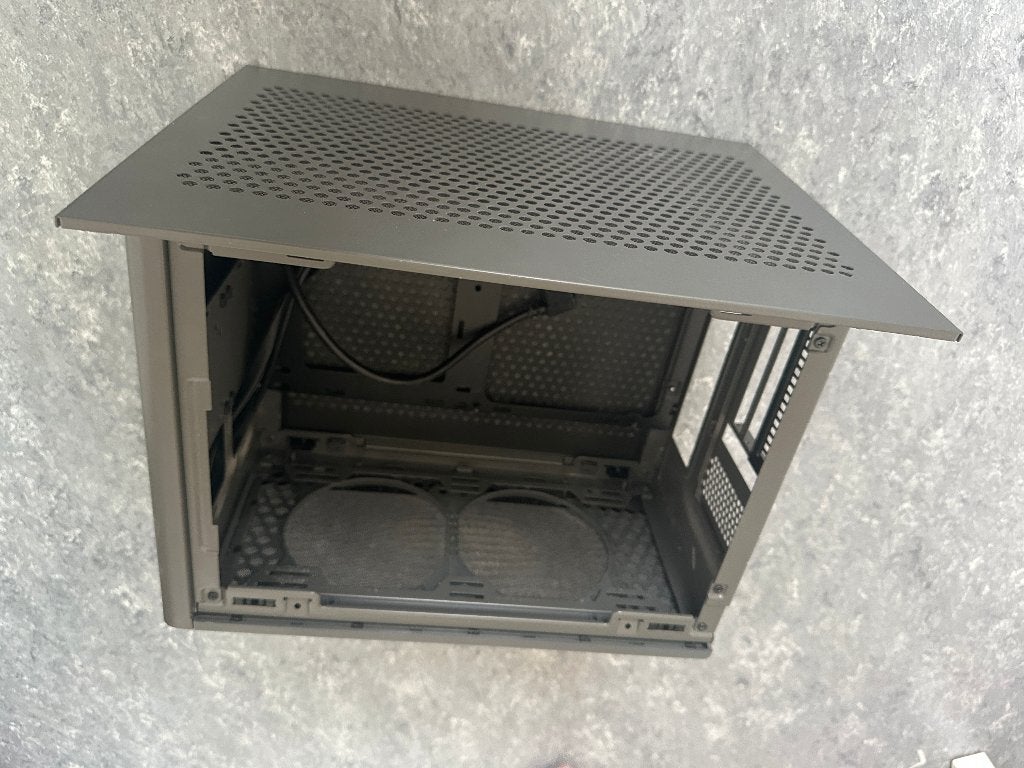 Cooler Master NR200P Mini-ITX Case, Computers en Software, Ophalen, Zo goed als nieuw