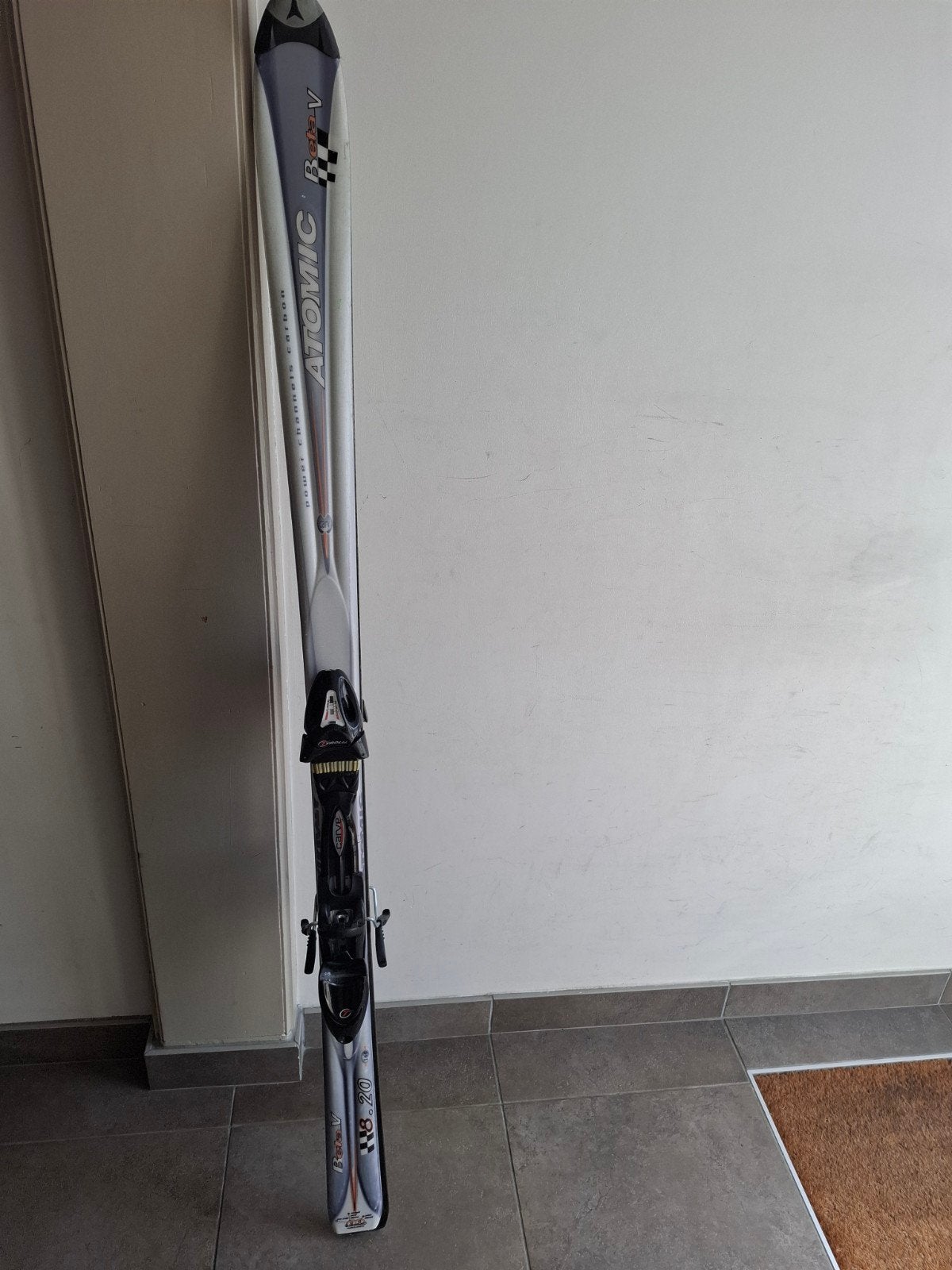 Ski's ATOMIC BETA V 8.20, Elektronische apparatuur, Stofzuigers, Ophalen, Gebruikt