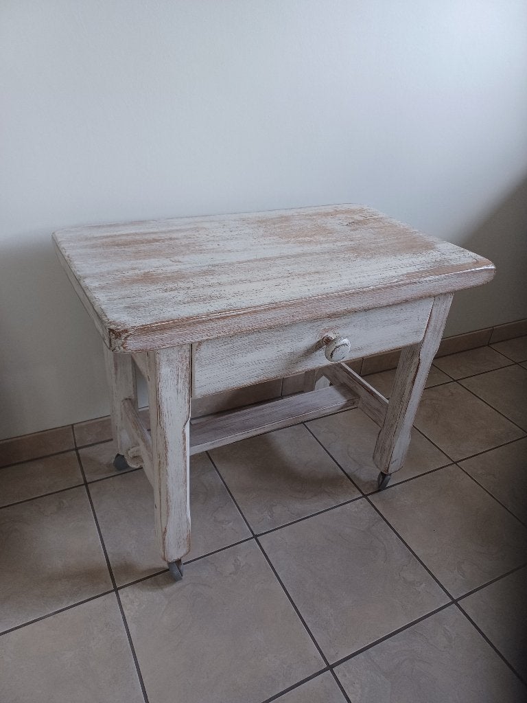 Houten tafeltje met lade op wielen- Brocante, Huis en Inrichting, Ophalen, Hout