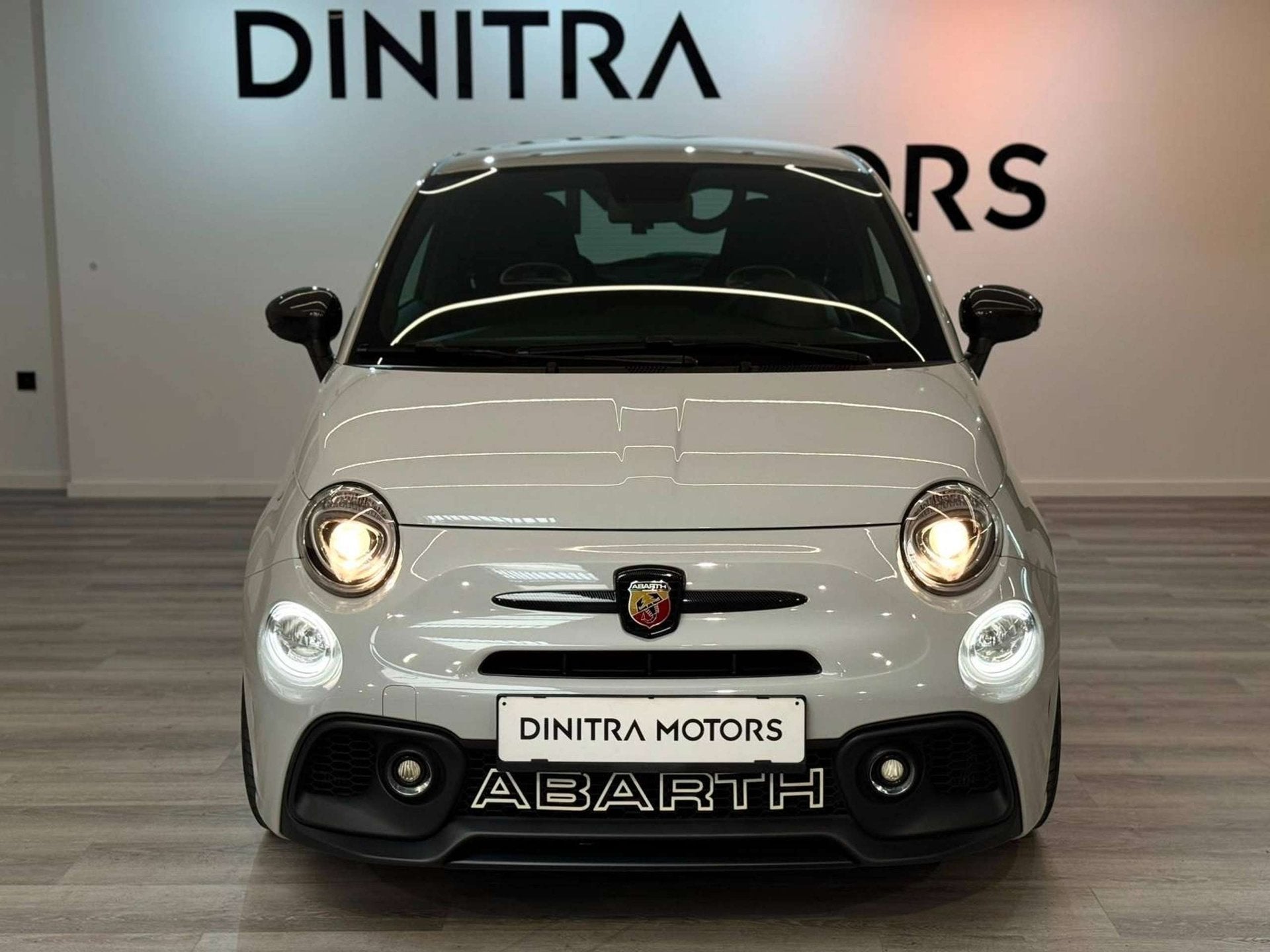 Abarth 595 1.4 T-Jet Competizione, 4 zetels, Gebruikt, Alcantara, 120 kW