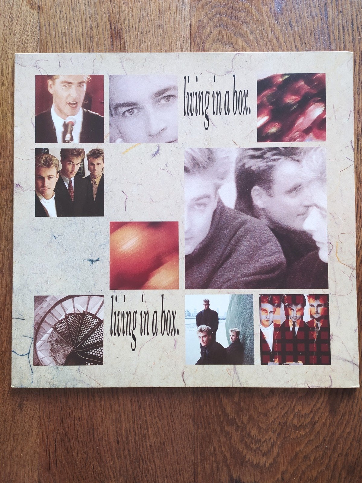 33 T vinyl Living in a Box, Ophalen of Verzenden, 1980 - 1989, Zo goed als nieuw, Overige formaten