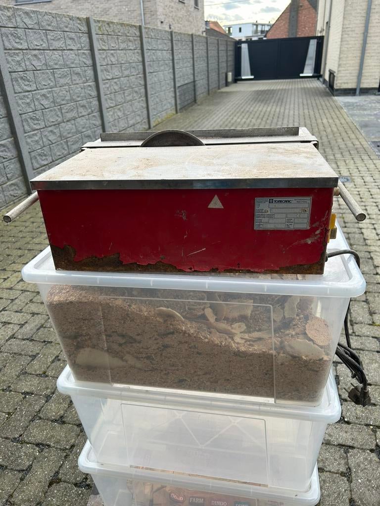 Tegelzaagmachine tometanic, Ophalen, Zo goed als nieuw