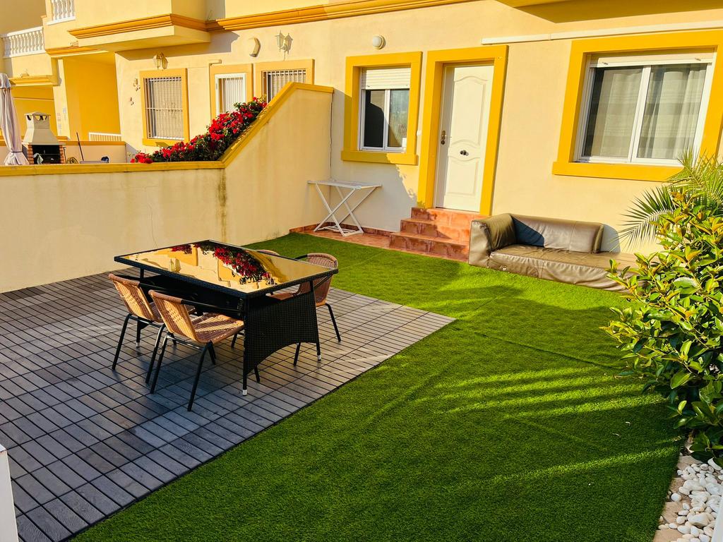 Vakantiehuisje te hiur spanje aan la zenia boulevaard, Vakantie
