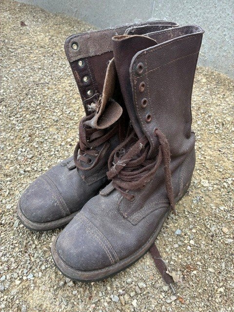 jump boots, Enlèvement ou Envoi