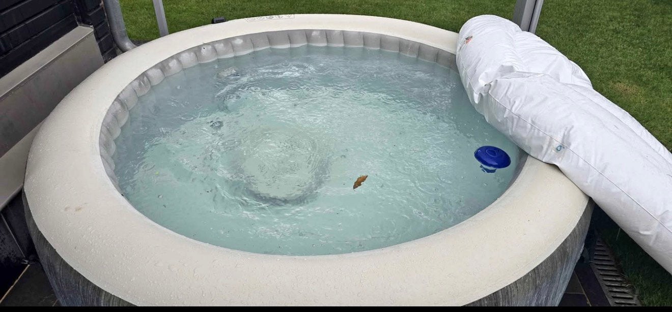Jacuzzi intex 6 personnes rien à prévoir, Enlèvement, Comme neuf, Tapis de sol