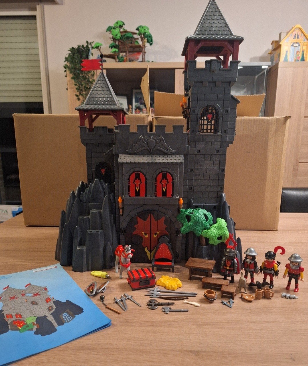 playmobil drakenkasteel en rode draak, Ophalen