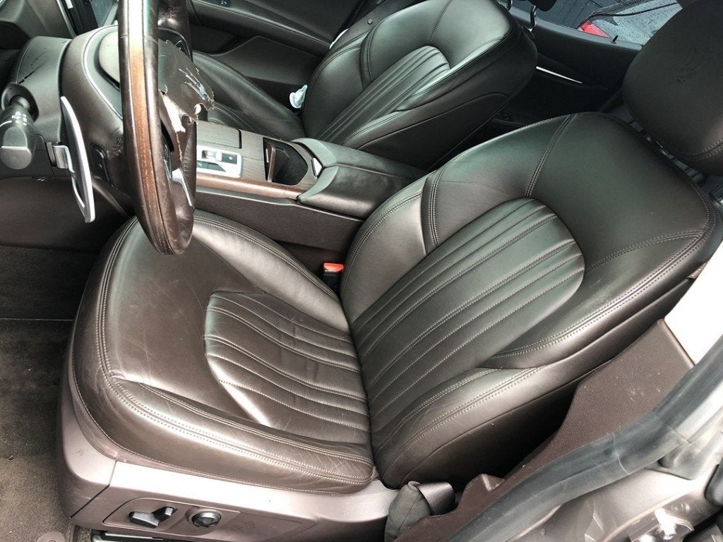 INTERIEUR COMPLET Maserati Ghibli III (01-2013/-), Taurusavenue 1
2132 LS  Hoofddorp, NL, Webaccessibility@stellantis.com, Maserati