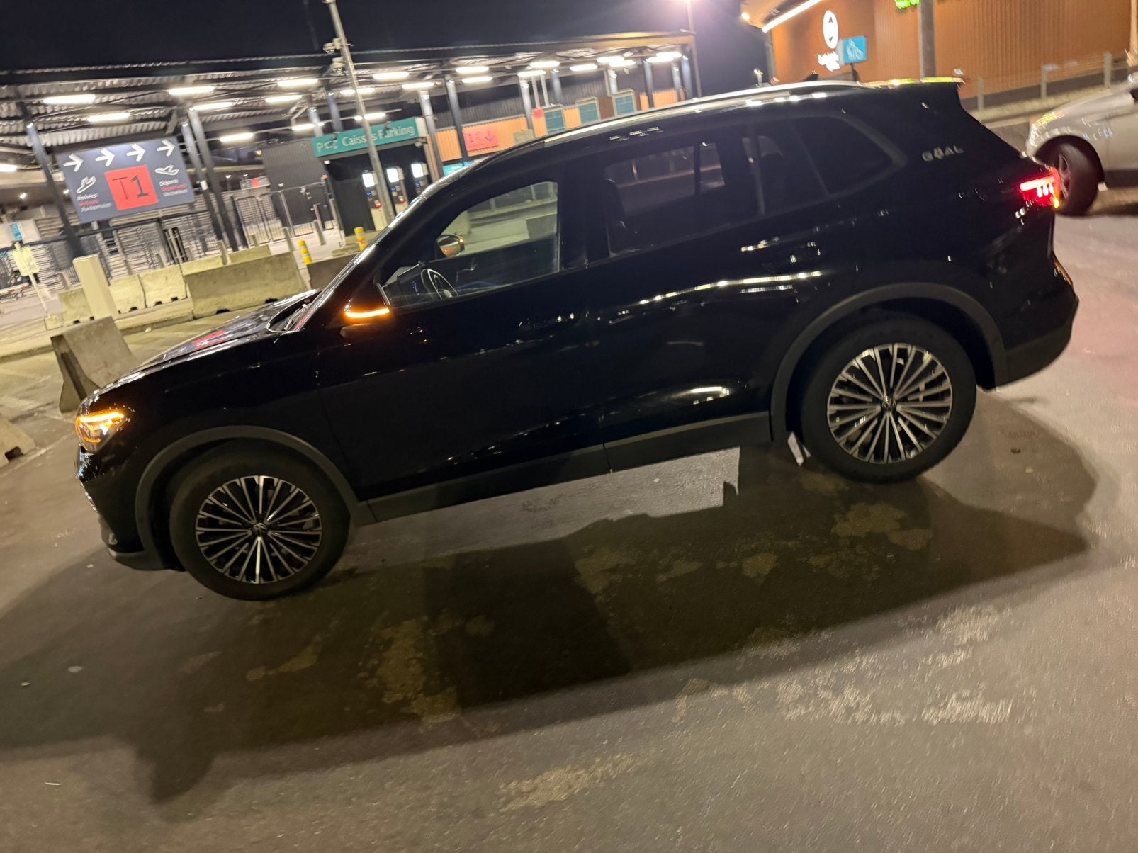 Volkswagen Tiguan, Auto's, Automaat, Lederen bekleding, Leder en Stof, Zwart