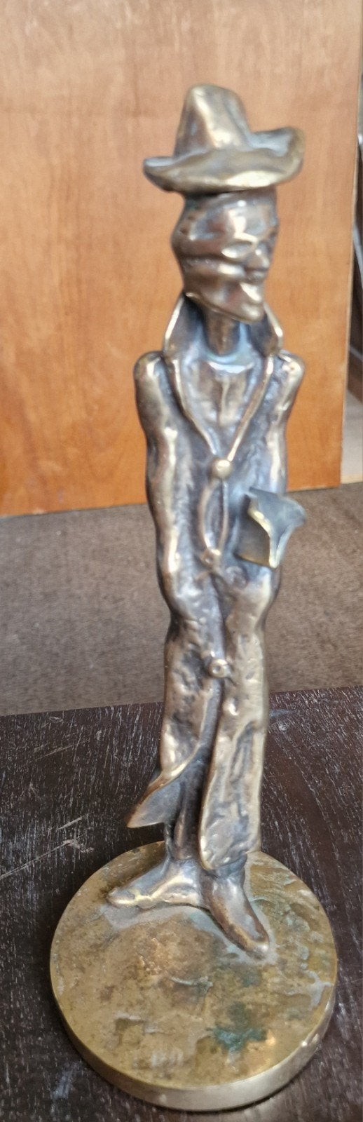 Man kunst, Ophalen