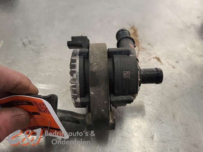 Extra waterpomp van een Nissan Primastar, Gebruikt, -, -, Ophalen of Verzenden