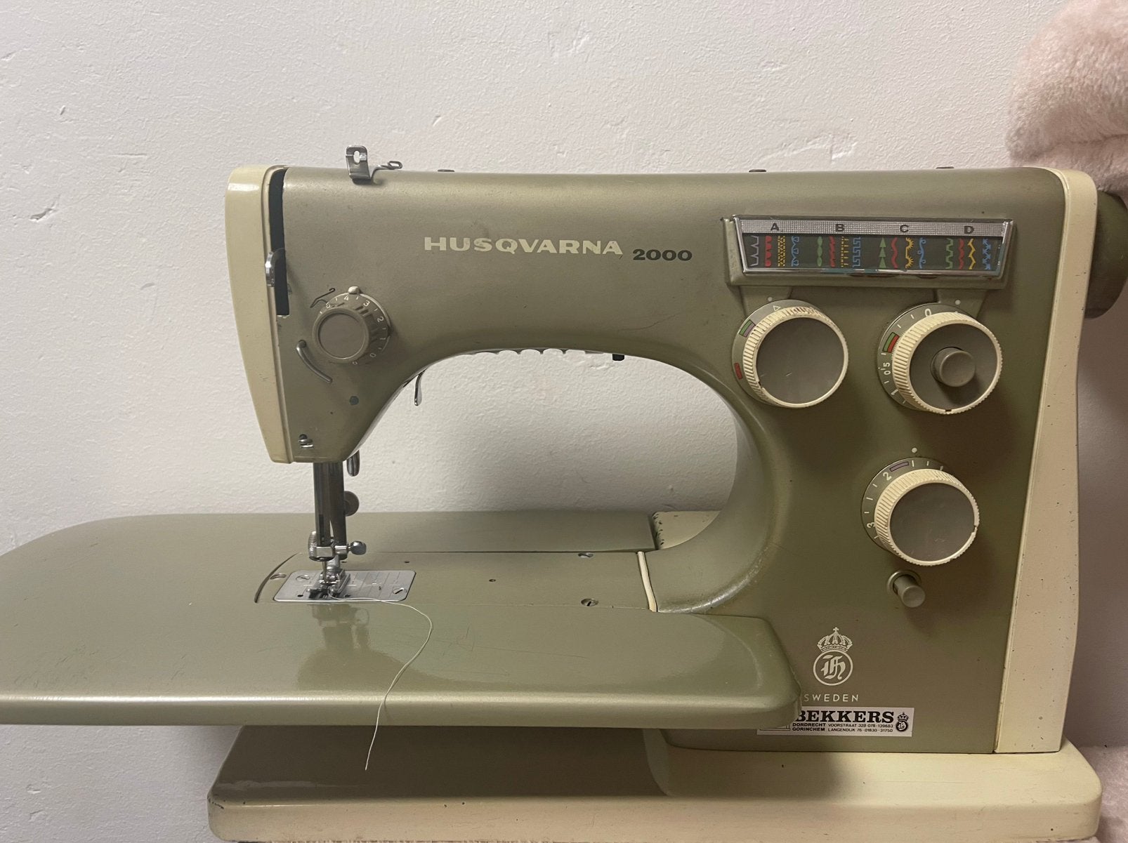 Husqvarna 2000 Très bon état, Antiquités & Art, Antiquités | Machines à coudre, Enlèvement