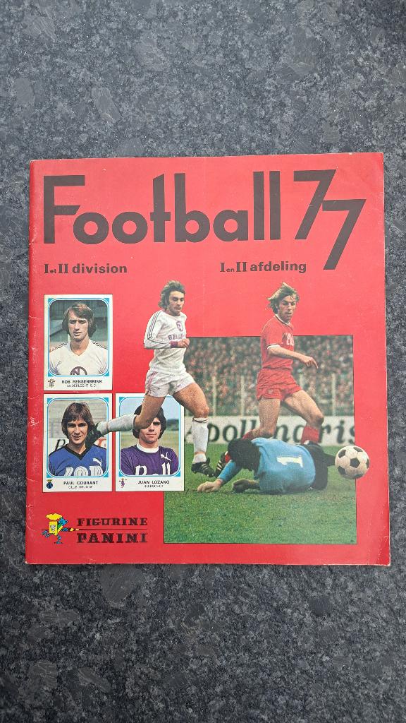 livre blanc Panini 1977 en très bon état, Enlèvement ou Envoi, Utilisé