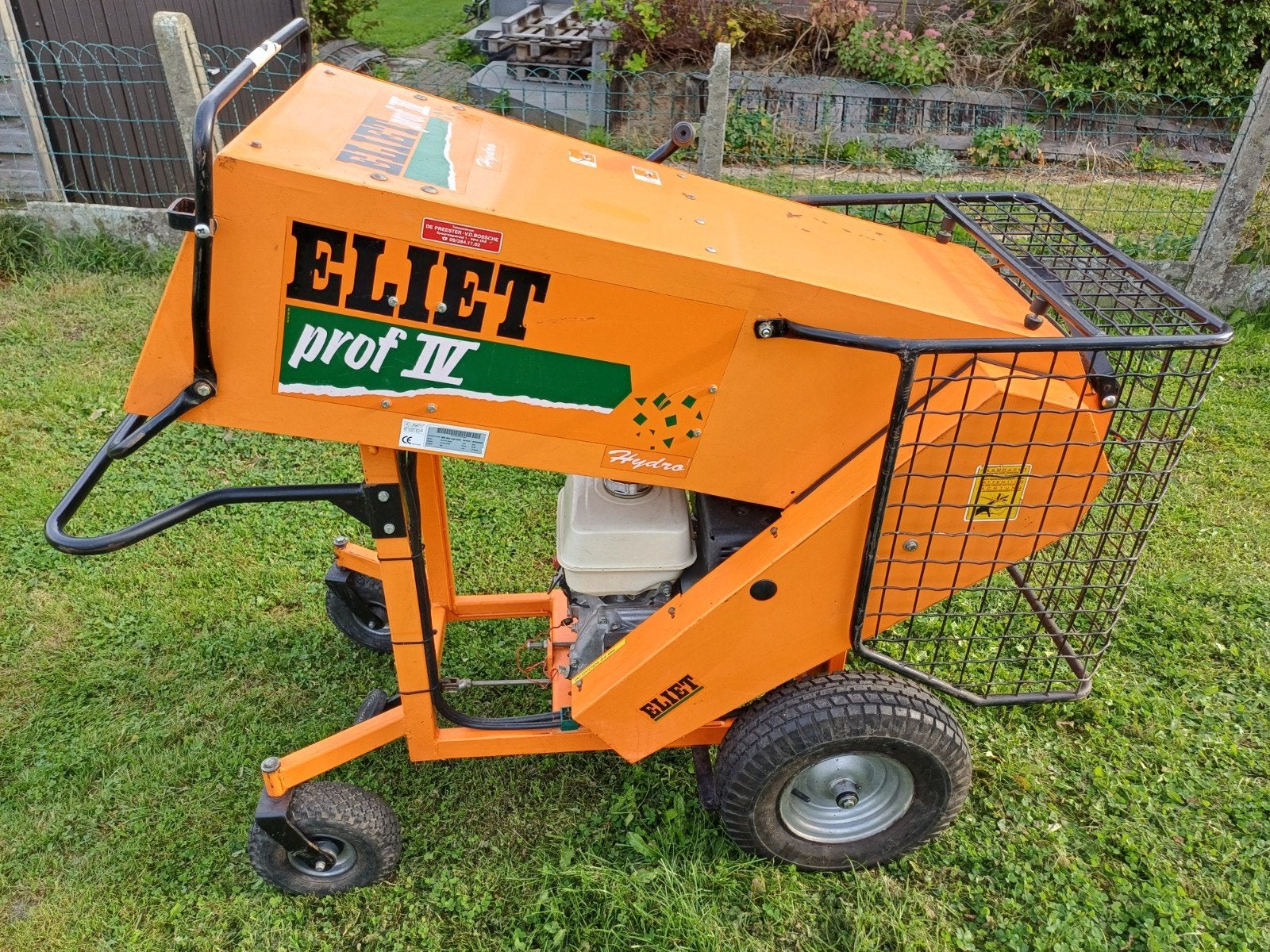 Eliet prof 4 hydro versnipperaar, Enlèvement