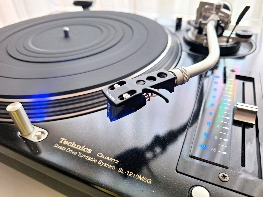 Ervaren DJ voor uw feestje, Services & Professionnels, Musiciens, Artistes & DJ, DJ