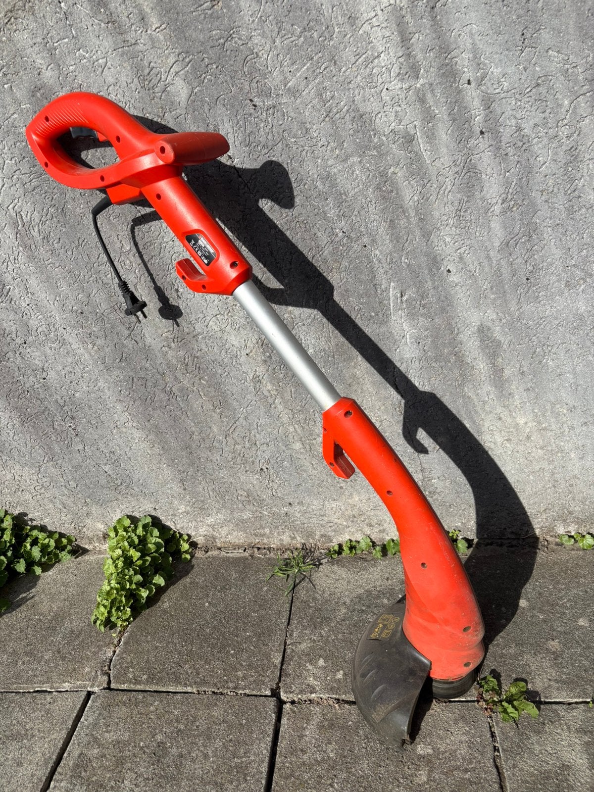 COUPE-HERBE BLACK&DECKER GL280, Enlèvement, Utilisé, Électrique