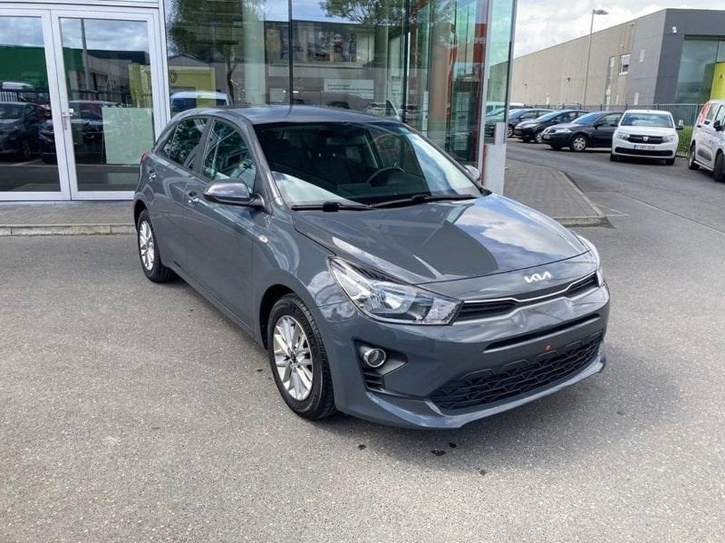 Kia Rio Pure, Cruise Control, Argent ou Gris, Entreprise, Boîte manuelle