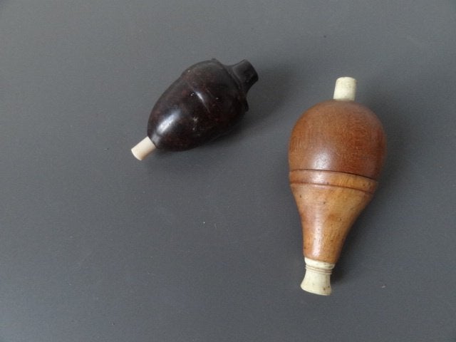 2 antieke eind lichtschakelaars in gedraaid hout en bakeliet, Verzenden, Gebruikt, Schakelaar