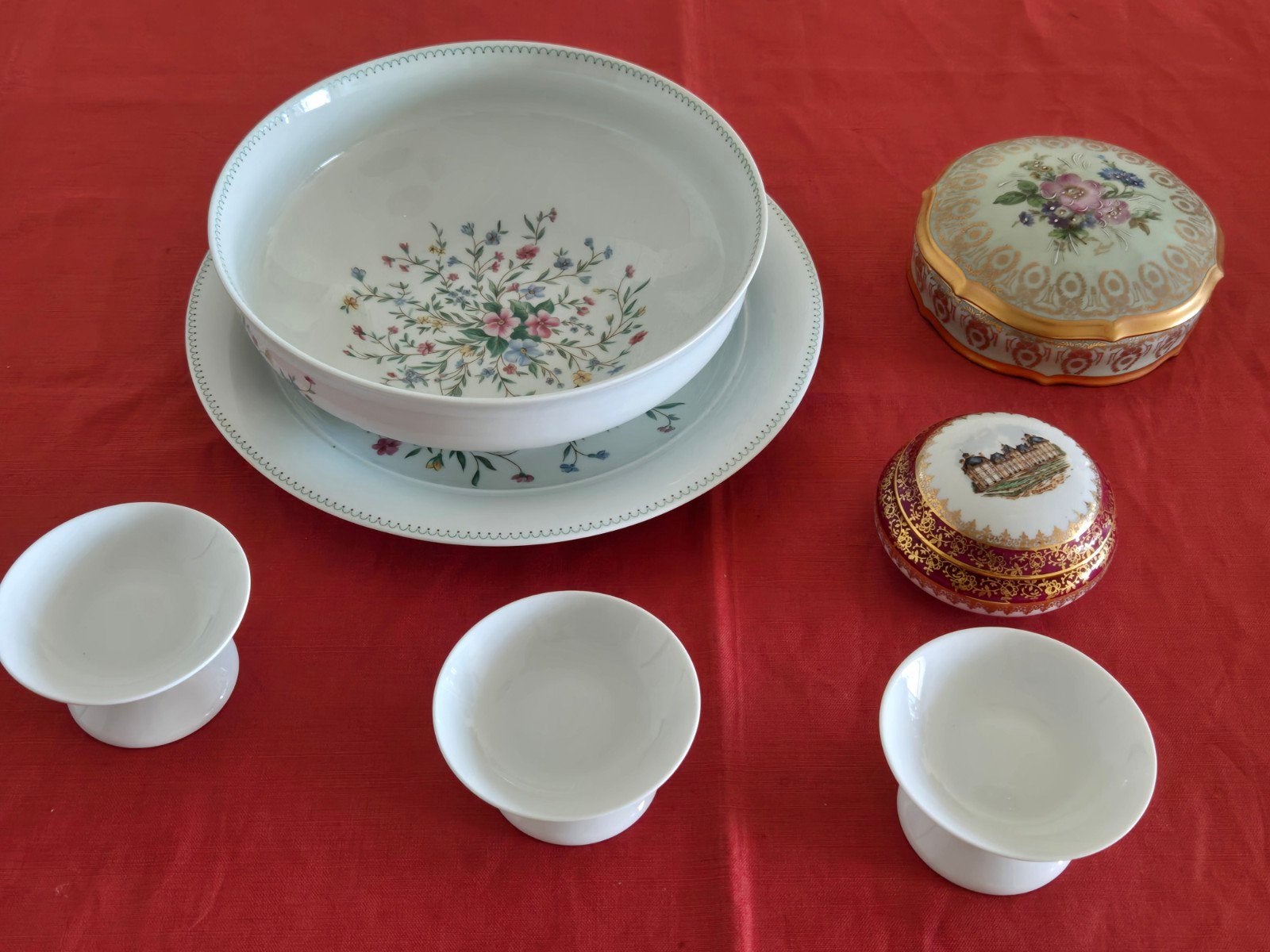 Zeven items getekend Limoges made in France in nieuwe staat, Antiek en Kunst, Antiek | Porselein, Ophalen of Verzenden