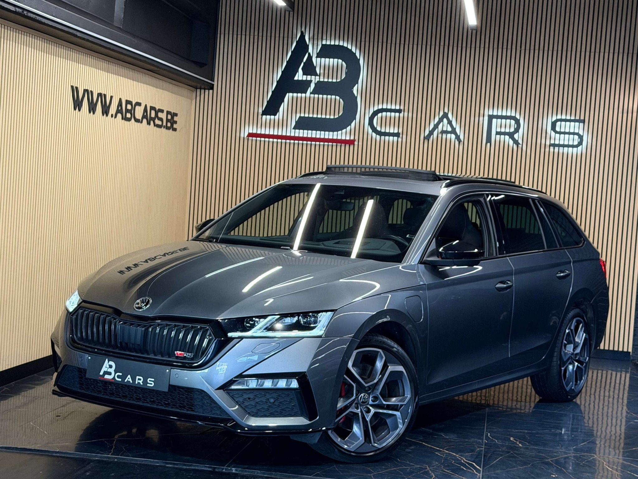 Skoda Octavia SW RS PHEV 1.4 TSI RS DSG * GARANTIE 12 MOIS *, Autos, 1395 cm³, Argent ou Gris, Achat, 110 kW