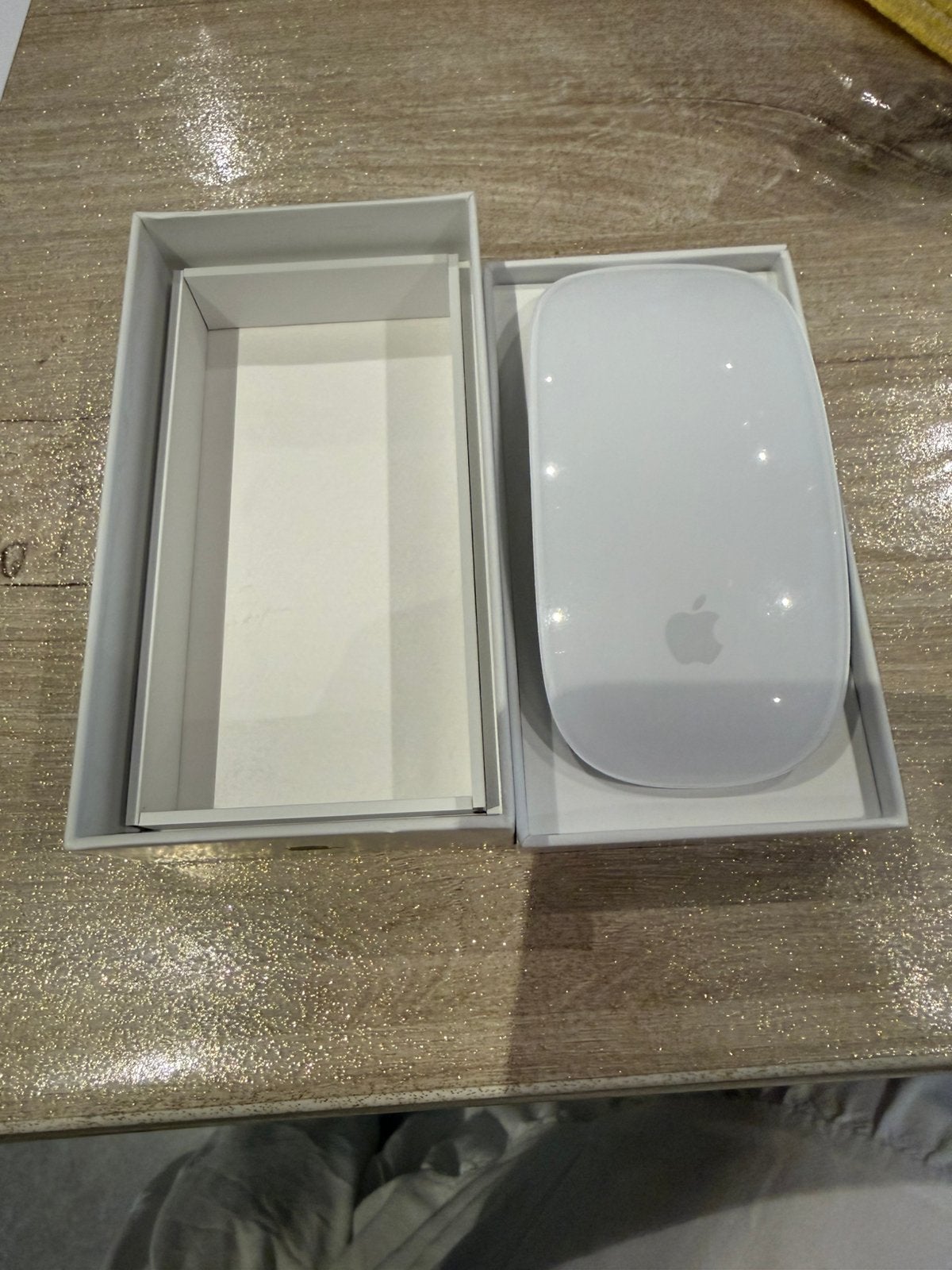 Apple magic mousse, Informatique & Logiciels, Tapis de souris, Enlèvement
