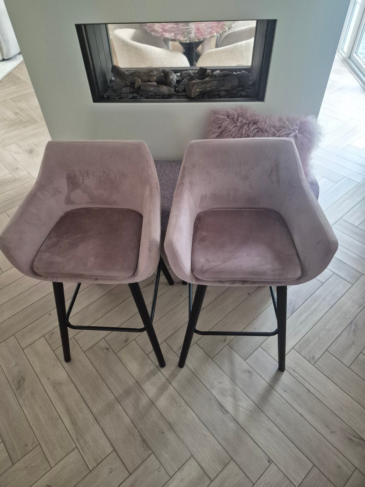 2 barkrukken oudroze met zwart houten onderstel!, Huis en Inrichting, Barkrukken, Ophalen