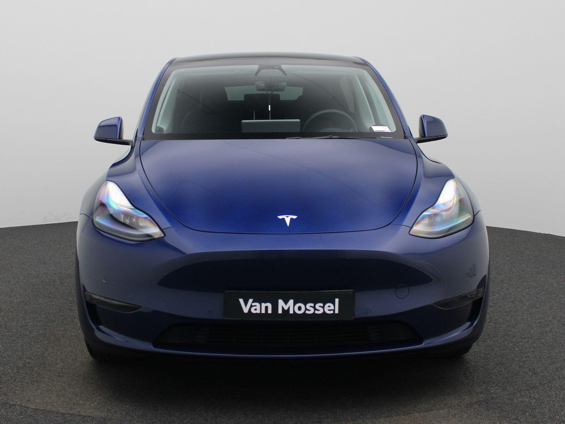 Tesla Model Y Long Range Dual Motor (automatique), 495 min, 5 portes, Tissu, Quatre roues motrices / 4X4