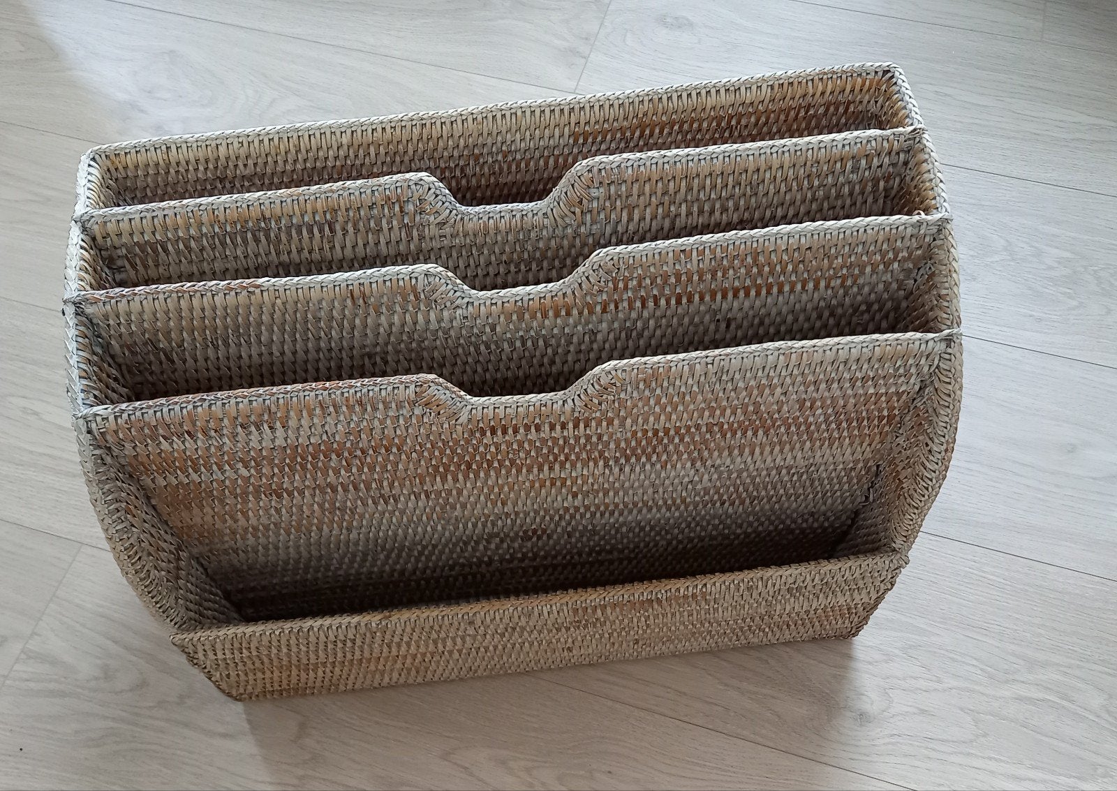 Krantenbak, Huis en Inrichting, Woonaccessoires | Krantenbakken en Lectuurbakken, Krantenbak, Ophalen, Gebruikt, Landelijk