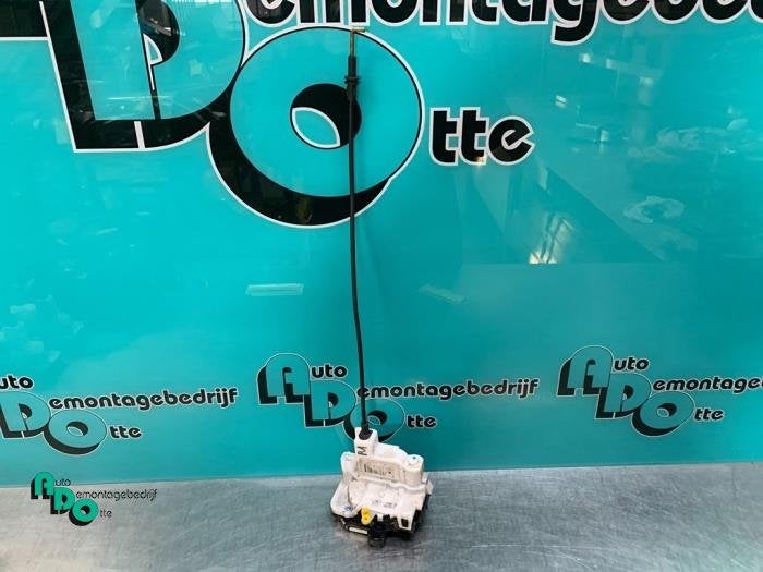 Serrure portière mécanique 4portes arrière droite d'un Fi, -, 3 mois de garantie, Utilisé, Fiat
