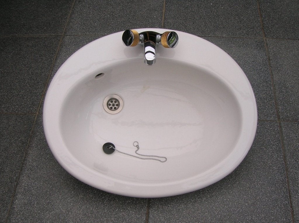Lavabo met kraan, Ophalen, Wasbak of Wastafel
