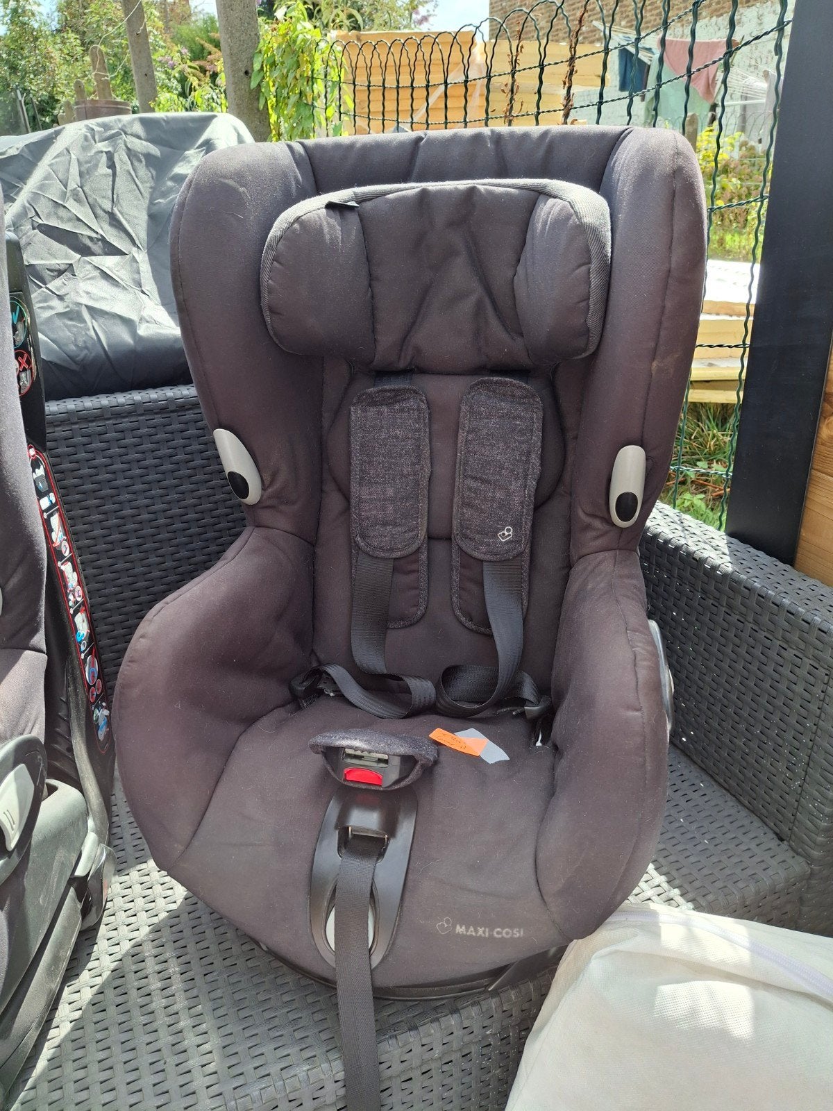 Maxi cosi draaibare autostoel, Ophalen